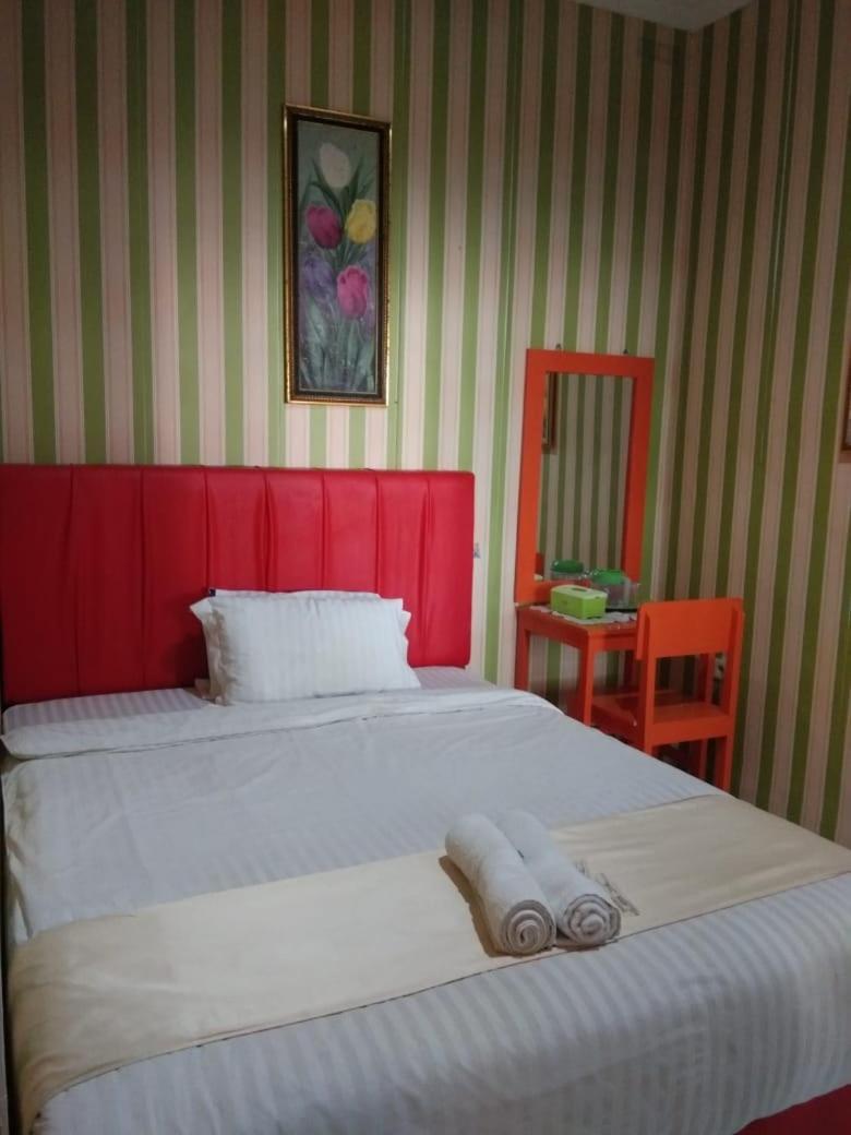 Hotel Krui Syariah Dış mekan fotoğraf