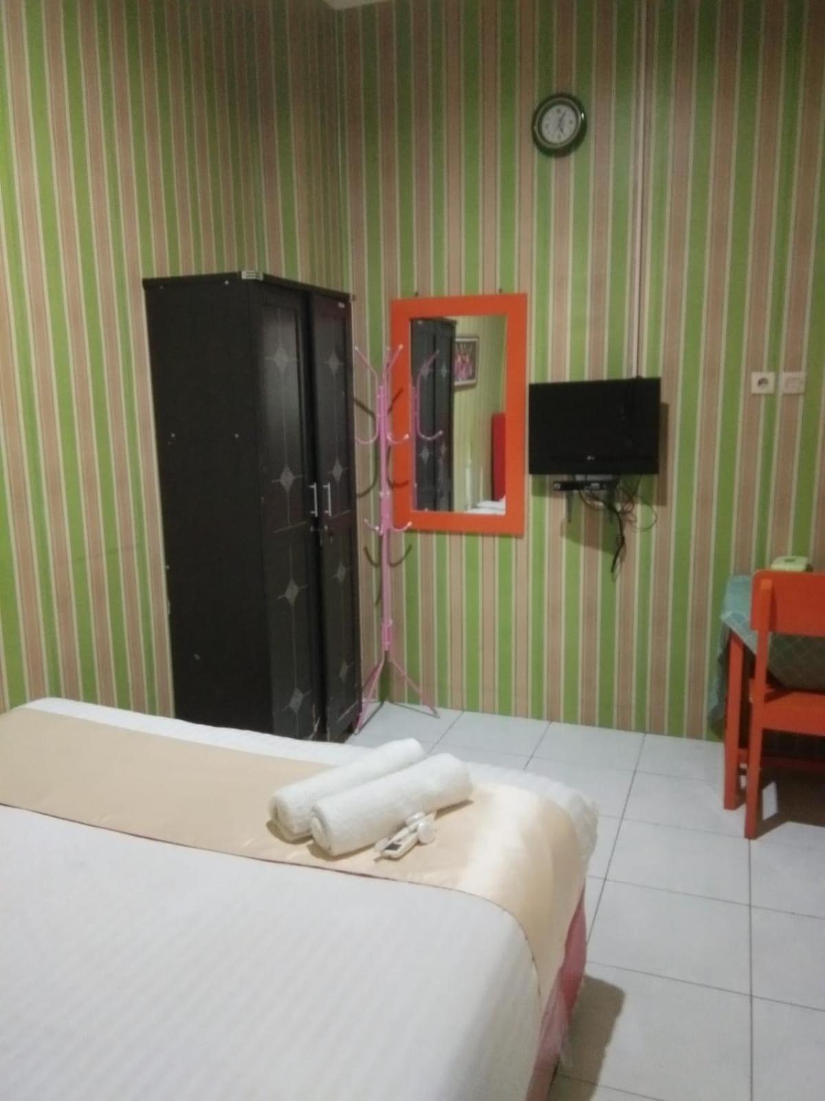 Hotel Krui Syariah Dış mekan fotoğraf
