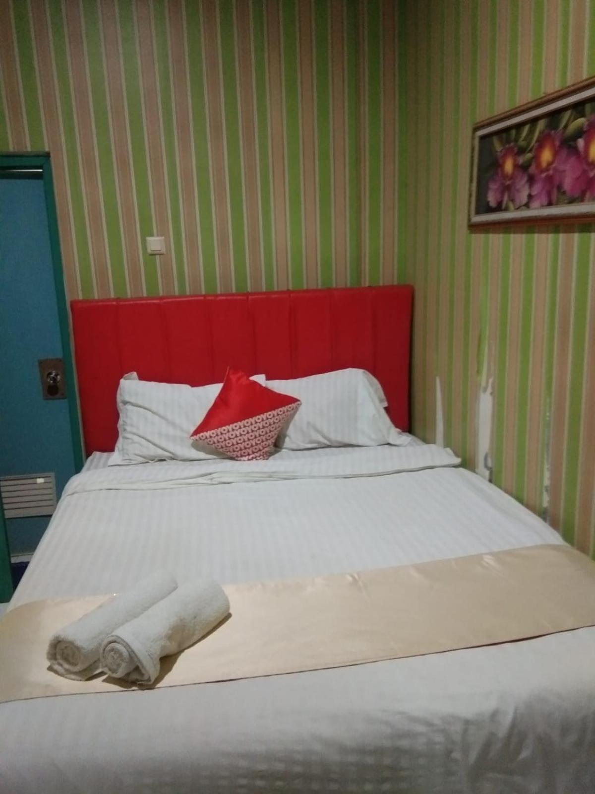 Hotel Krui Syariah Dış mekan fotoğraf